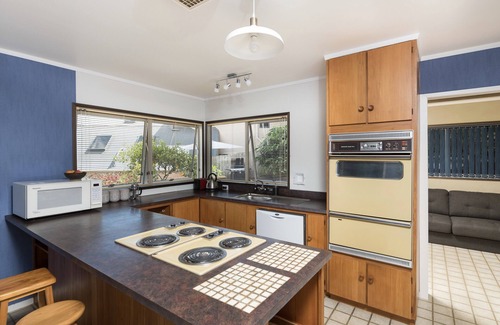 Paihia Cottage | Central Spacious Family House - Paihia House