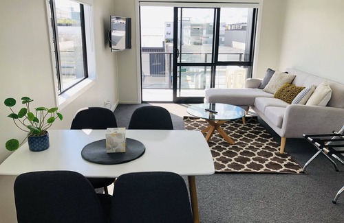 Hamilton Apartment | Central Stadium Apartment 201