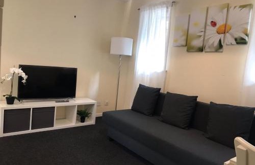 Newbury Apartment | Central studio in quiet area in Newbury, self check-in