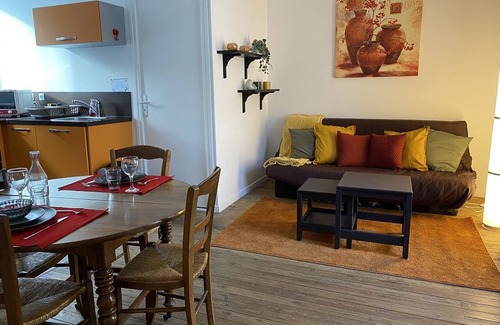 La Roche-Posay Apartment | Central T2 in La Roche-Posay: Free Parking, WiFi, Laundry Access