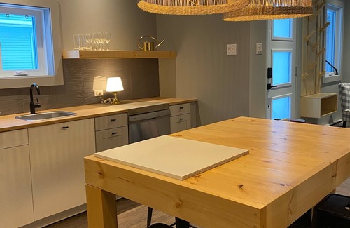 Saint Jovite House | Central Tremblant NEW-SPA-free parking-free WiFi! -CITQ no.303870