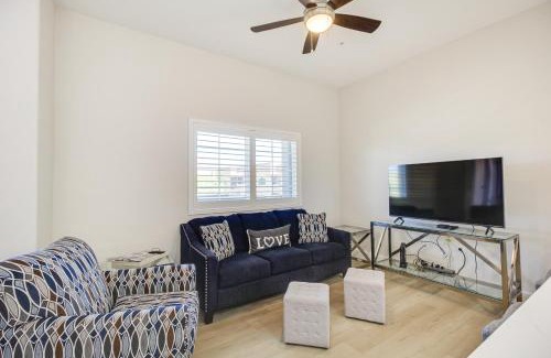 Tucson Apartment | Central Tucson Condo with Community Pool and Hot Tub!