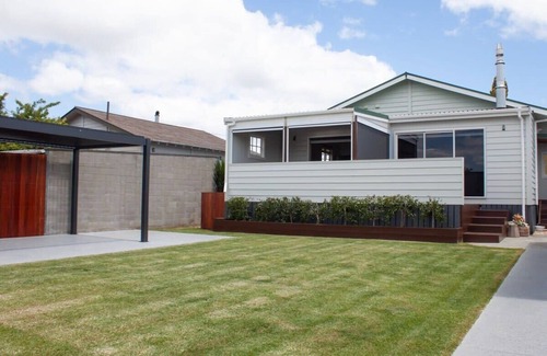 Woodhill House | Central Villa Oasis S