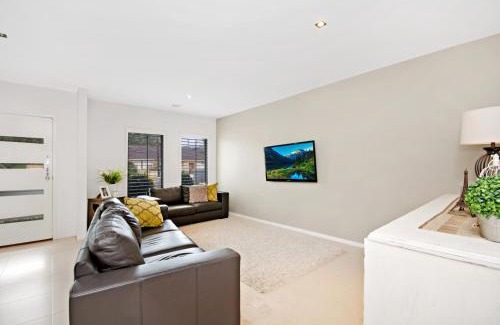 Warrnambool House | Central Warrnambool Townhouse