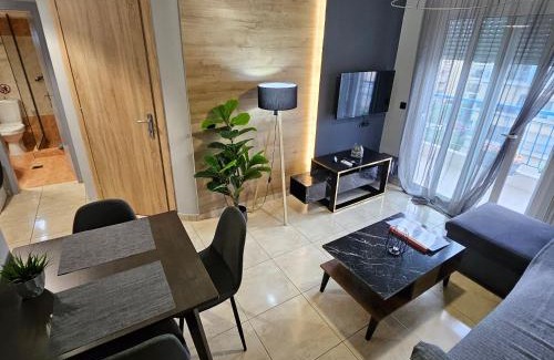 Serres Apartment | Central1ModernApartmentFreeParking