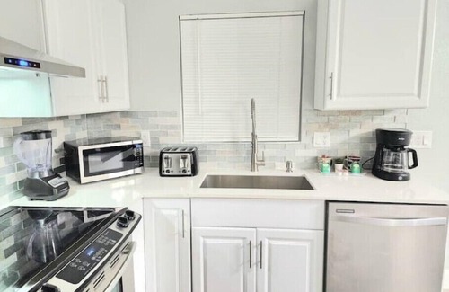 Holden-Paramore House | Centrally home near downtown Orlando!n