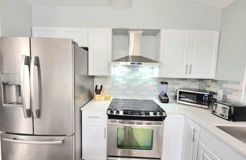 Holden-Paramore House | Centrally home near downtown Orlando!n