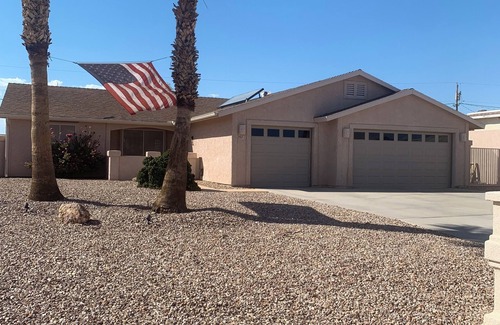 Lake Havasu City House | Centrally Located Pool Home