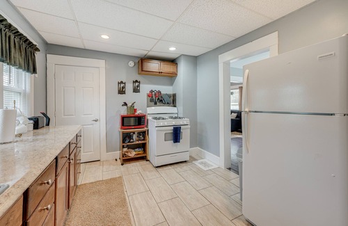 Albion House | Centrally Located Albion Home with Screened Porch!