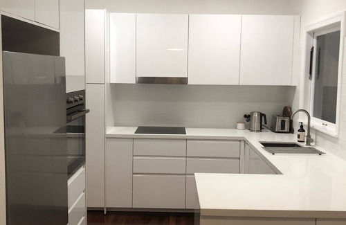 Bargara House | Centrally located "Bargara Beach Cottage"