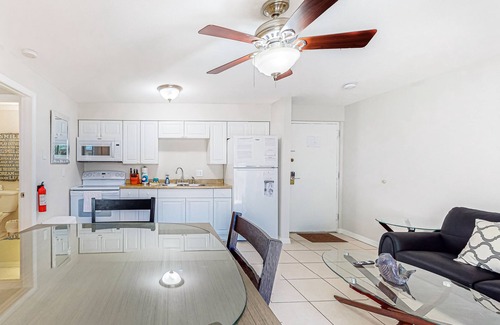 Largo Condo | Centrally located condo with heated pool, balcony, washer/dryer & central AC