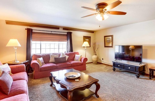 Deadwood Apartment | Centrally-Located Deadwood Apt with Mountain Views!