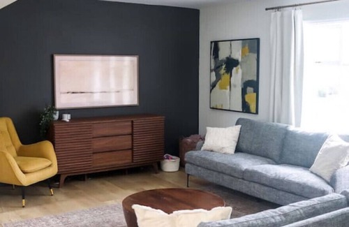 Lockland House | centrally located family home