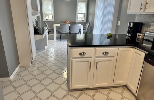 Richfield House | Centrally located house in Richfield minutes from MOA, MSP, shops, restaurants