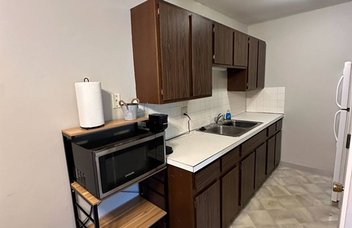 Bloomington Apartment | Centrally located Large one bedroom