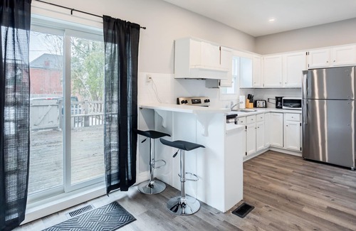 Hamilton House | Centrally Located, Newly Renovated House Across From The Park!