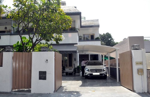 Kishangarh Apartment | Centrally located private, peaceful 3 bedroom apartment, Sector 18, Chandigarh