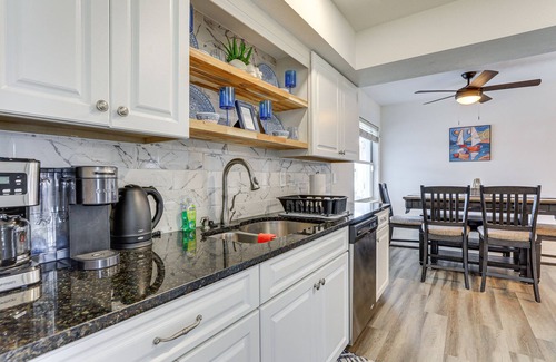 Whitfield House | Centrally Located Sarasota Home w/Heated Pool!