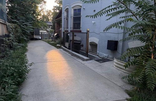 Capitol Hill Apartment | Centrally located steampunk apartment in Cap Hill with theater, gaming & more!