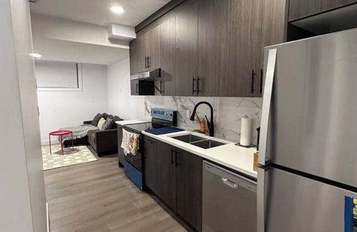 River Valley Kinnaird House | Centrally located & Stylish 2Bedroom River Valley Suite