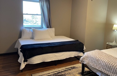 Hobbs House | Centrally located Townhome Casa De Zo