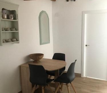 El Perello Apartment | Centrally located two bedroom apartment