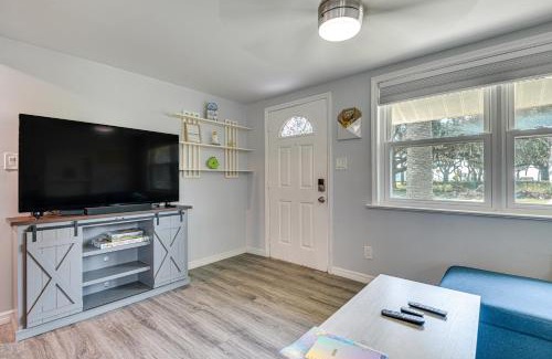 Merritt Island House | Centrally Located Merritt Island Cottage with Deck!