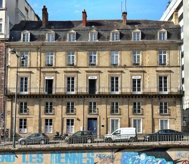 Bourg-l'Eveque Apartment | Centre - Arrivée autonome - Wifi
