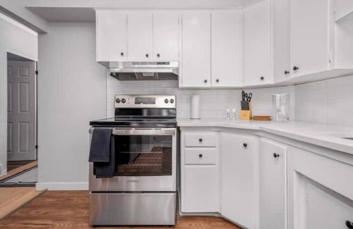 Highland Park House | Centre Street 4 bed Entire Suite 04