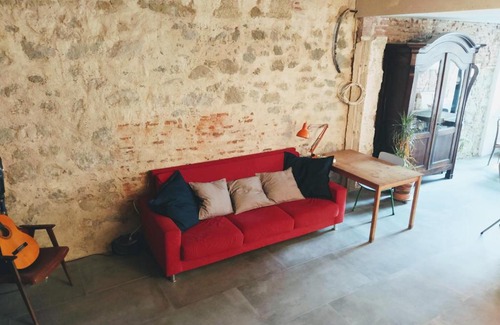 Mataro Apartment | CENTRIC HOUSE 100m from the beach
