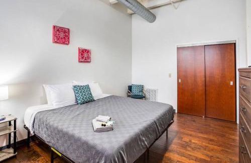Rochester Apartment | Centric NY Style Loft w/King bed