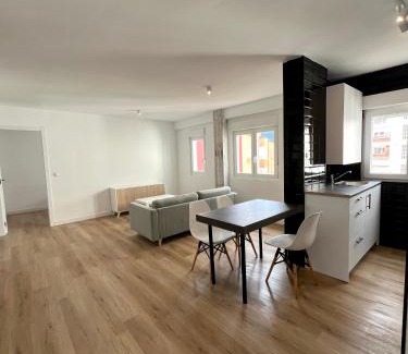 Los Corrales de Buelna Apartment | Centro de Cantabria