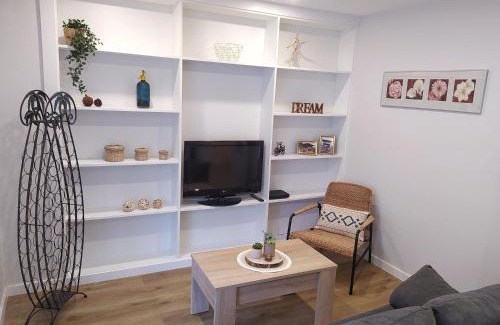 Aviles Apartment | Centro nuevo con parking gratis LasMeanas