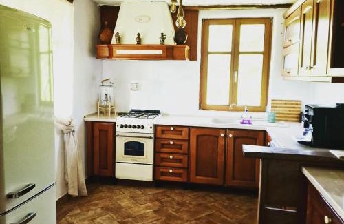 Vaideeni House | Cerdacul din livada - Șura Bunicilor
