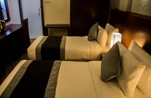 Milagiriya Hotel | Ceylon City Hotel, Colombo