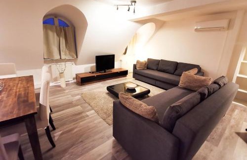 Bergheim Apartment | CF26 75m2 Central Quiet Duplex Apartment