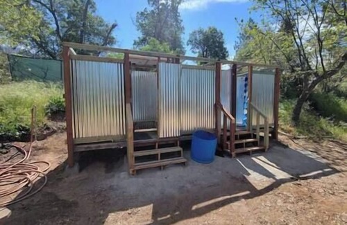 Pinehurst RV Rental | CG10 Lrg Campsite Shower Kings Canyon Sequoia NP