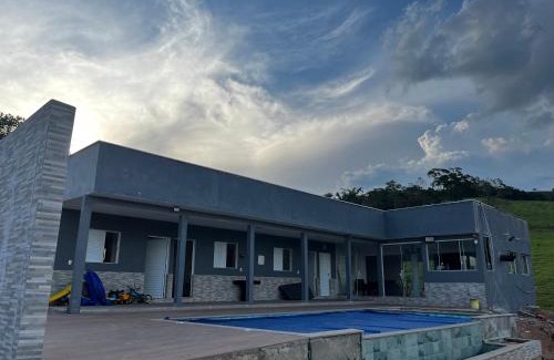 Socorro House | Chácara Horizonte dois irmãos