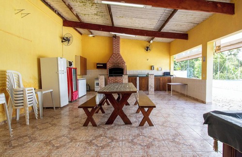 Mairinque House | Chácara Vista Linda com Wi-Fi totalmente equipada