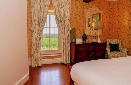 Saint-Christophe-des-Bardes Bed & Breakfast | Château Fombrauge - Bernard Magrez Luxury Wine Experience