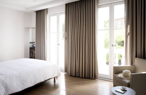 Autignac Bed & Breakfast | Château Autignac