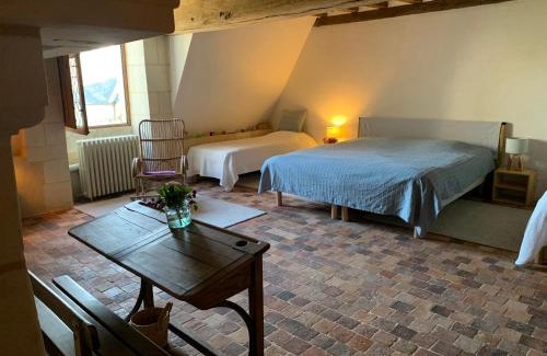 Beaumont-Pied-de-Boeuf Bed & Breakfast | Château de la Faverie chambres d hôtes
