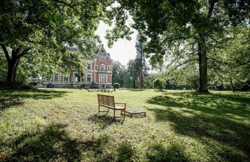 La Membrolle-sur-Choisille Hotel | Château De L'aubrière - Teritoria
