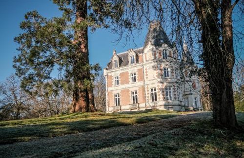 La Membrolle-sur-Choisille Hotel | Château De L'aubrière - Teritoria