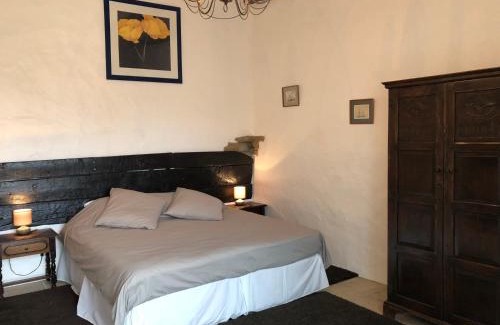 Promilhanes Bed & Breakfast | Château de Laumière