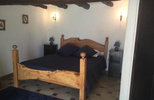 Promilhanes Bed & Breakfast | Château de Laumière