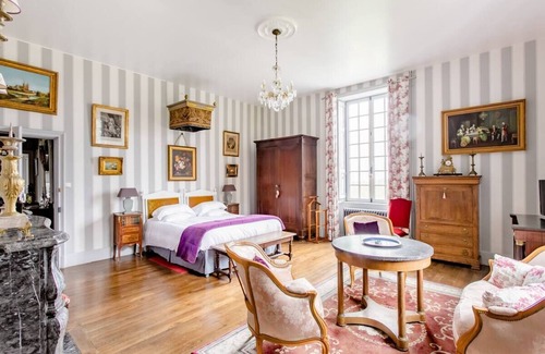 Fleurigne House | Château de Montbrault