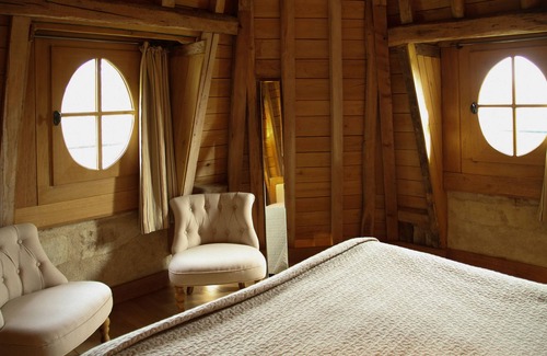 Nazelles-Negron Hotel | Château de Perreux, The Originals Collection