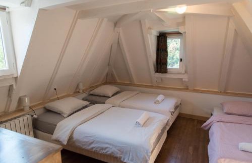 Requista Apartment | Château de Salamon - plage privée