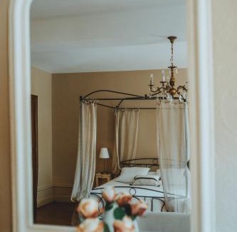 Saint-Priest-Bramefant Bed & Breakfast | Château Du Guérinet